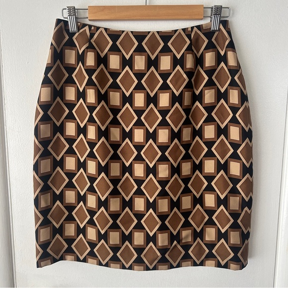 Ann Taylor Silk Geometric Patterned Skirt - Picture 1 of 6